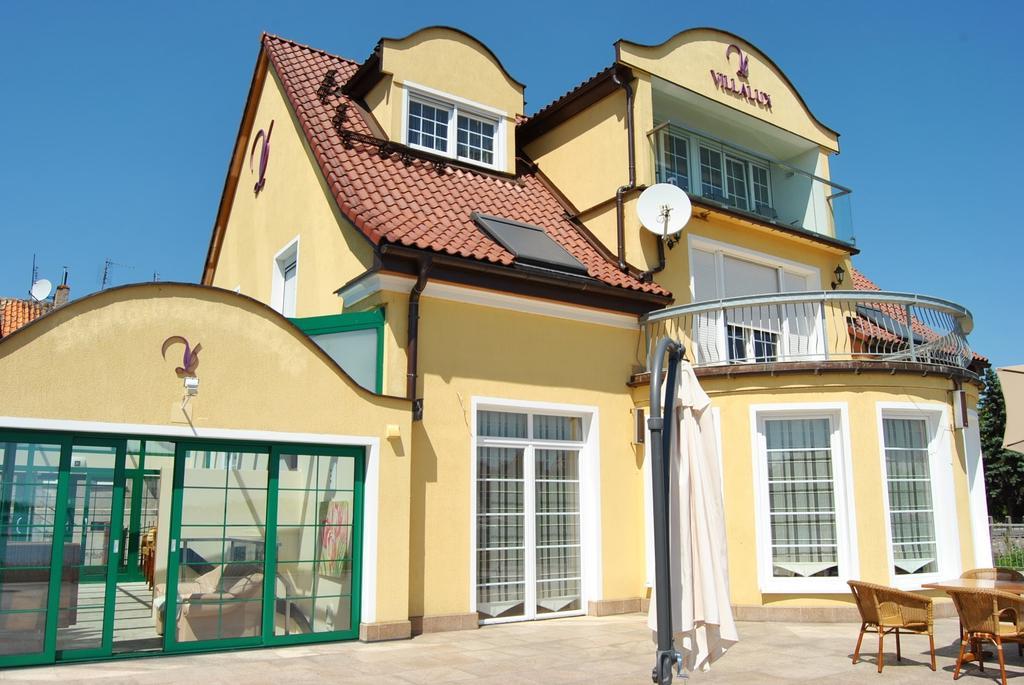 Villa Le Lux Миколайки Экстерьер фото